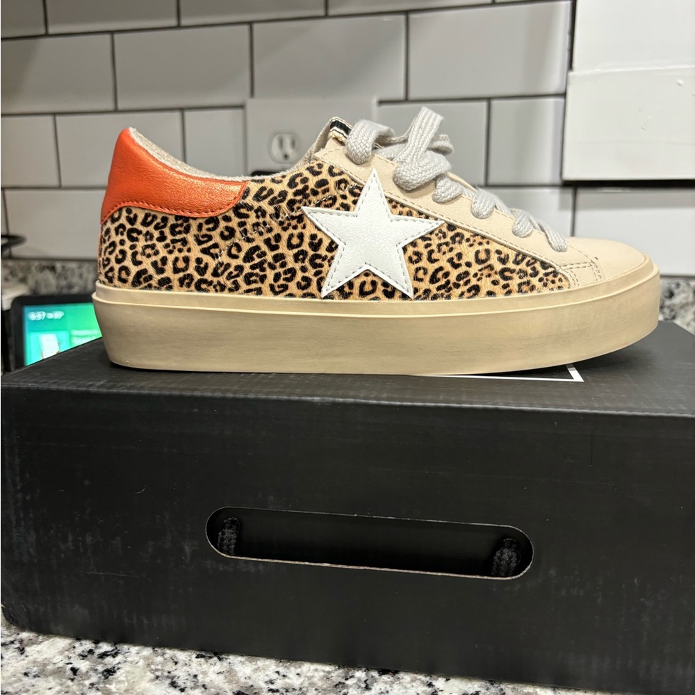 Shu shop shoes size 6.5
